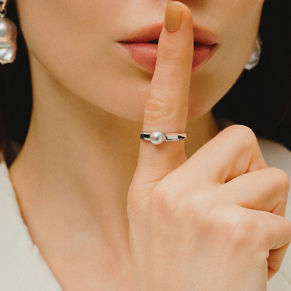 Elowen | Pale Blue Baroque Pearl Silver Ring - image 2