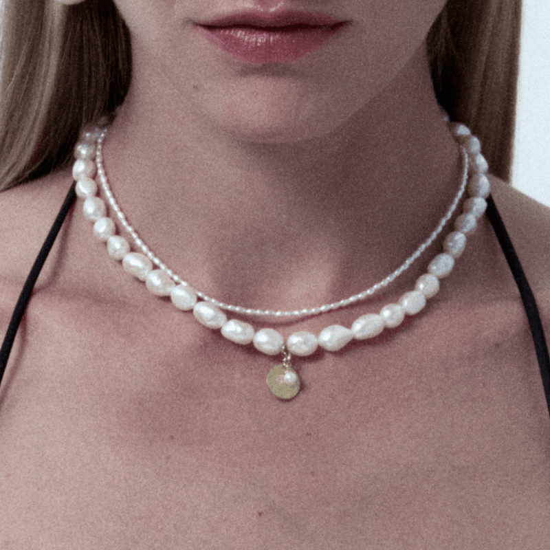 Choli | White Oval Baroque Pearl 18k Gold Charm Necklace