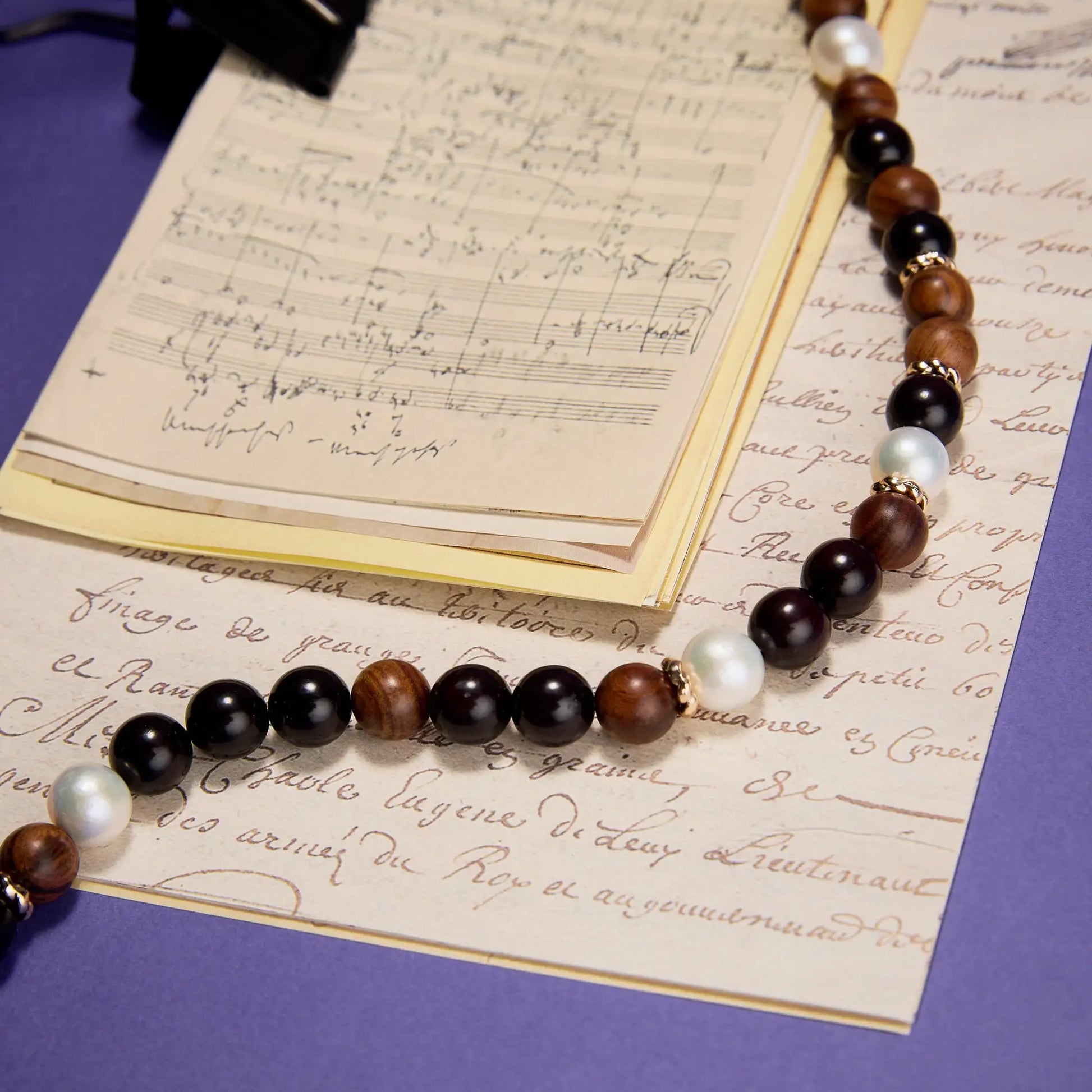 Grove | White Oval Baroque Pearl Onyx&Wood Beads Necklace