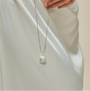 Meaningful mother’s day baroque pearl necklace for mom