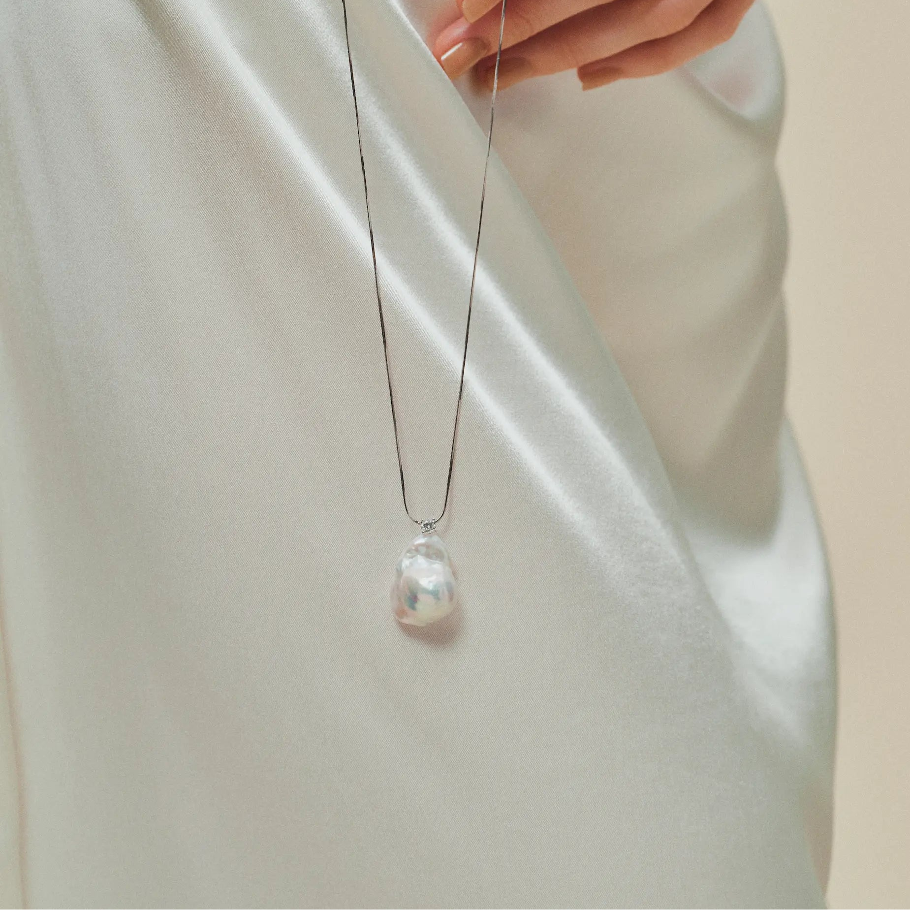 Goddess Tears - Baroque Pearl Silver Pendant thumbnail 2