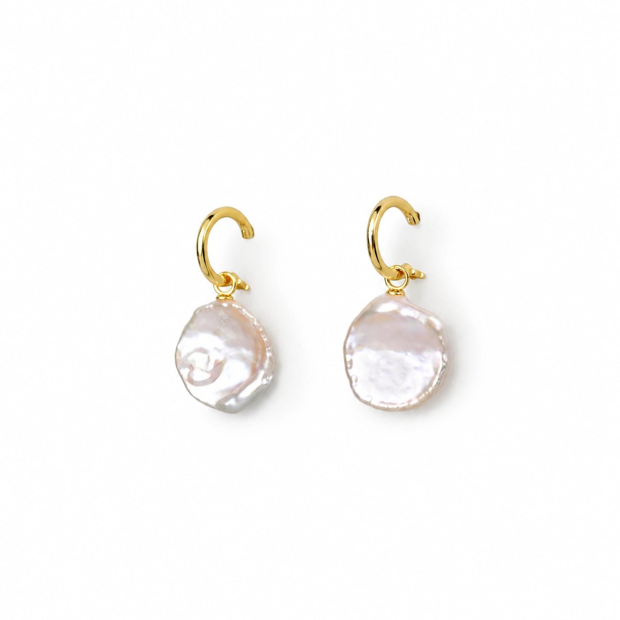 Gigi | White Petal Baroque Pearl 18k Gold Coin Earrings