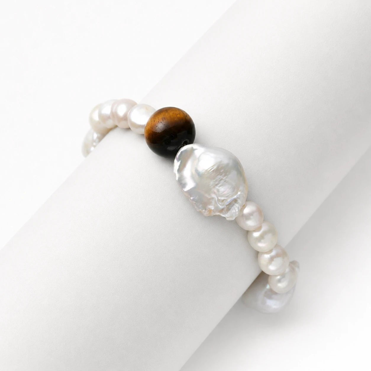 Ellen | White Oval Baroque Pearl Tiger’s Eye Bracelet
