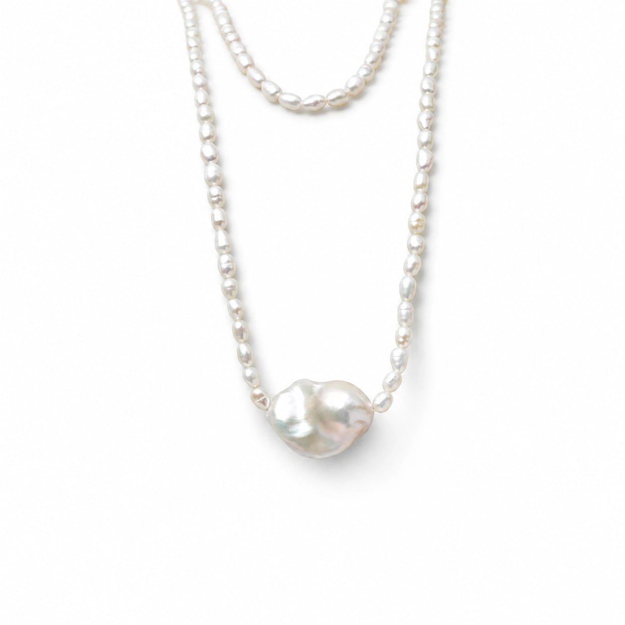 Midnight | White Oval Baroque Pearl Silver Necklace