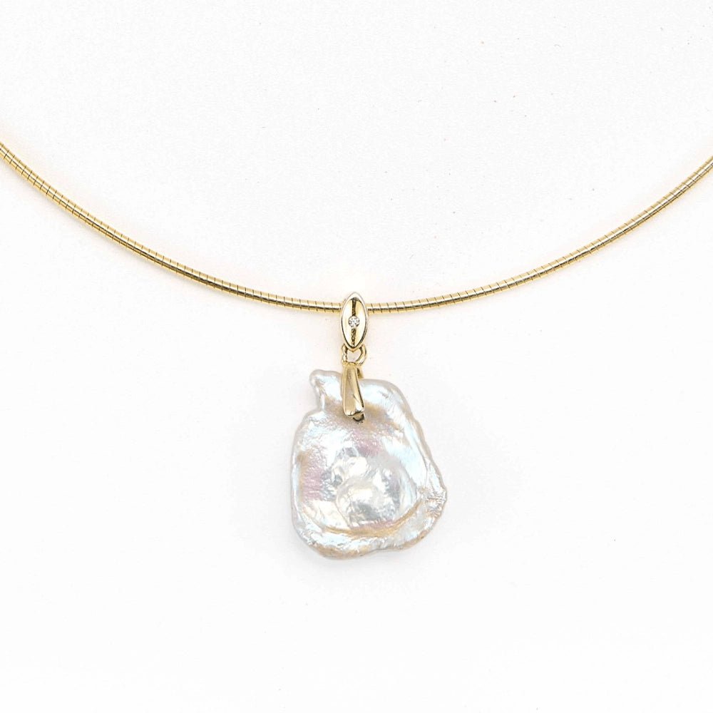 Gillia | White Petal Baroque Pearl 18k Gold Necklace