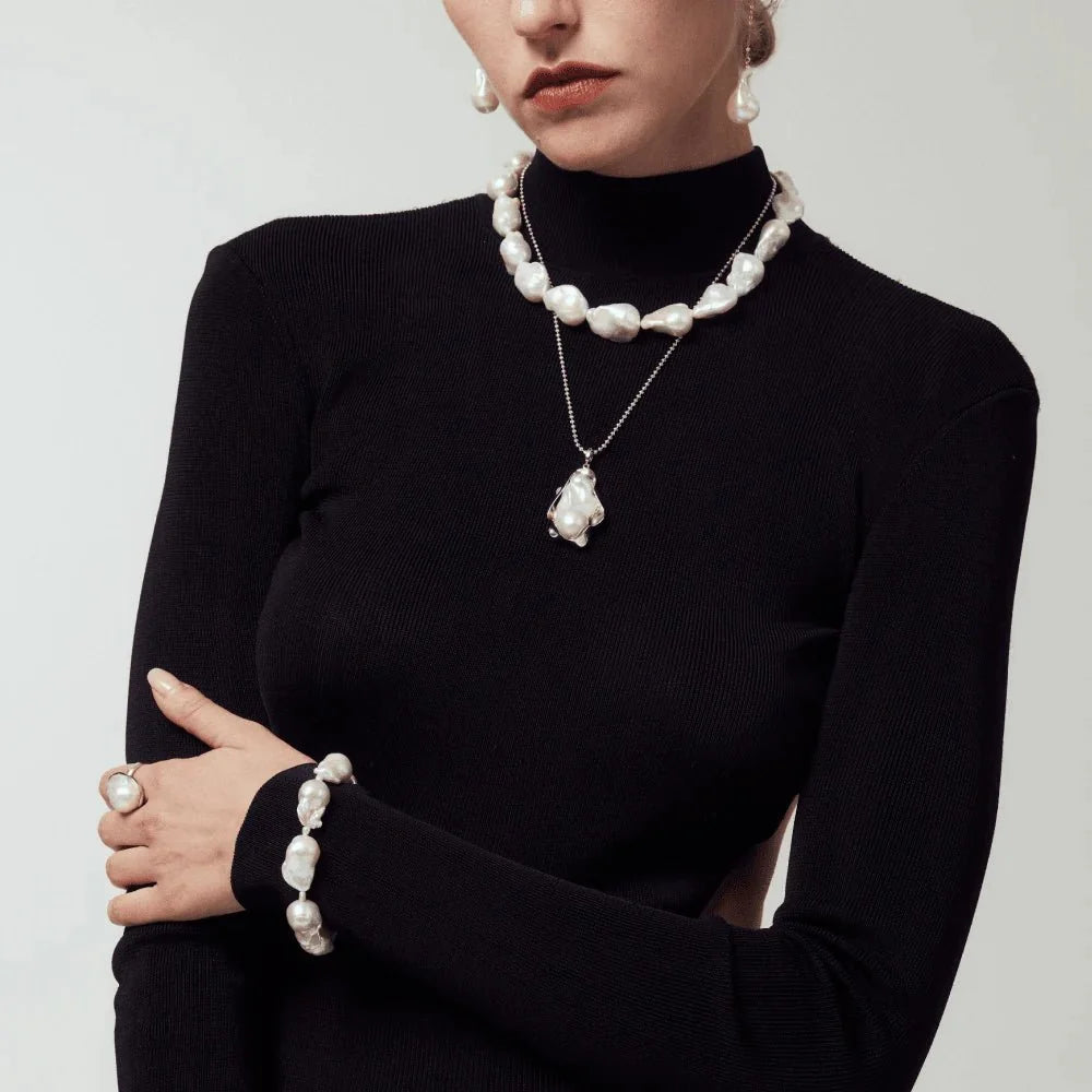 Goddess | Baroque Grande Pearl Silver Bracelet model view