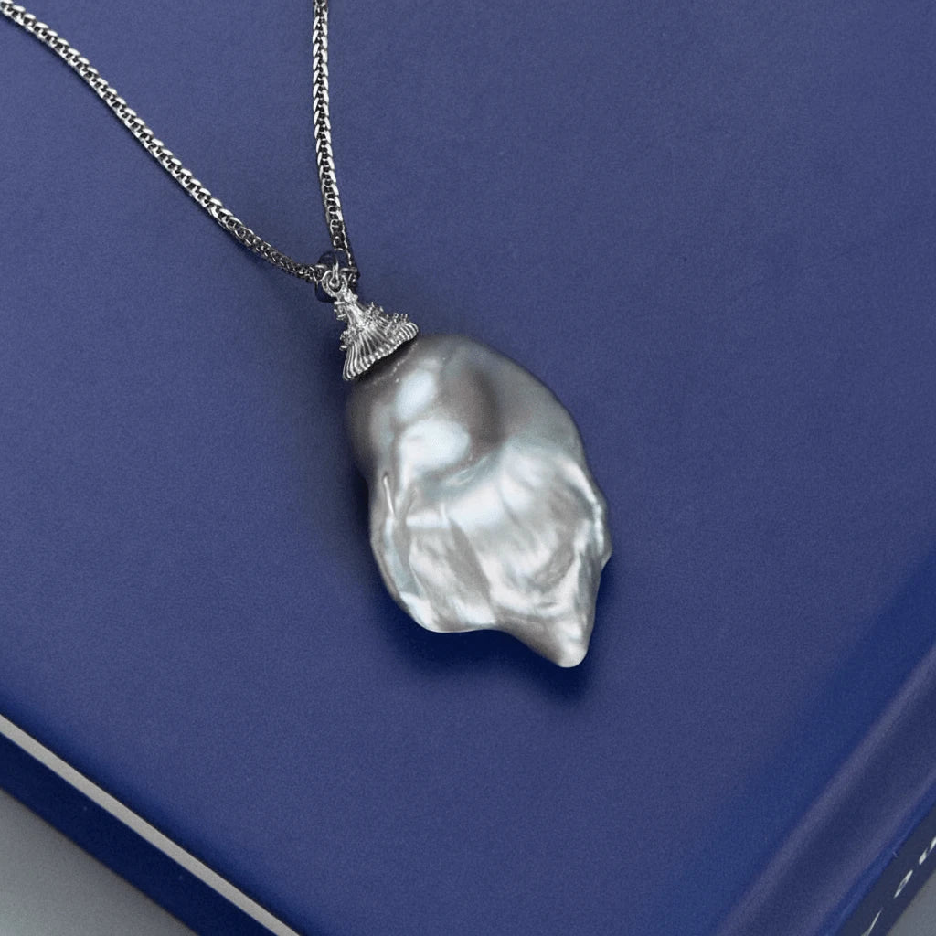 Twilight | Gray Baroque Pearl Silver Chain Pendant