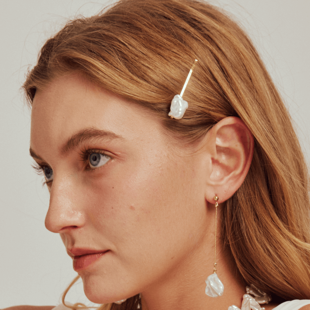 Rachel | White Keshi Baroque Pearl Brass Hair Clip