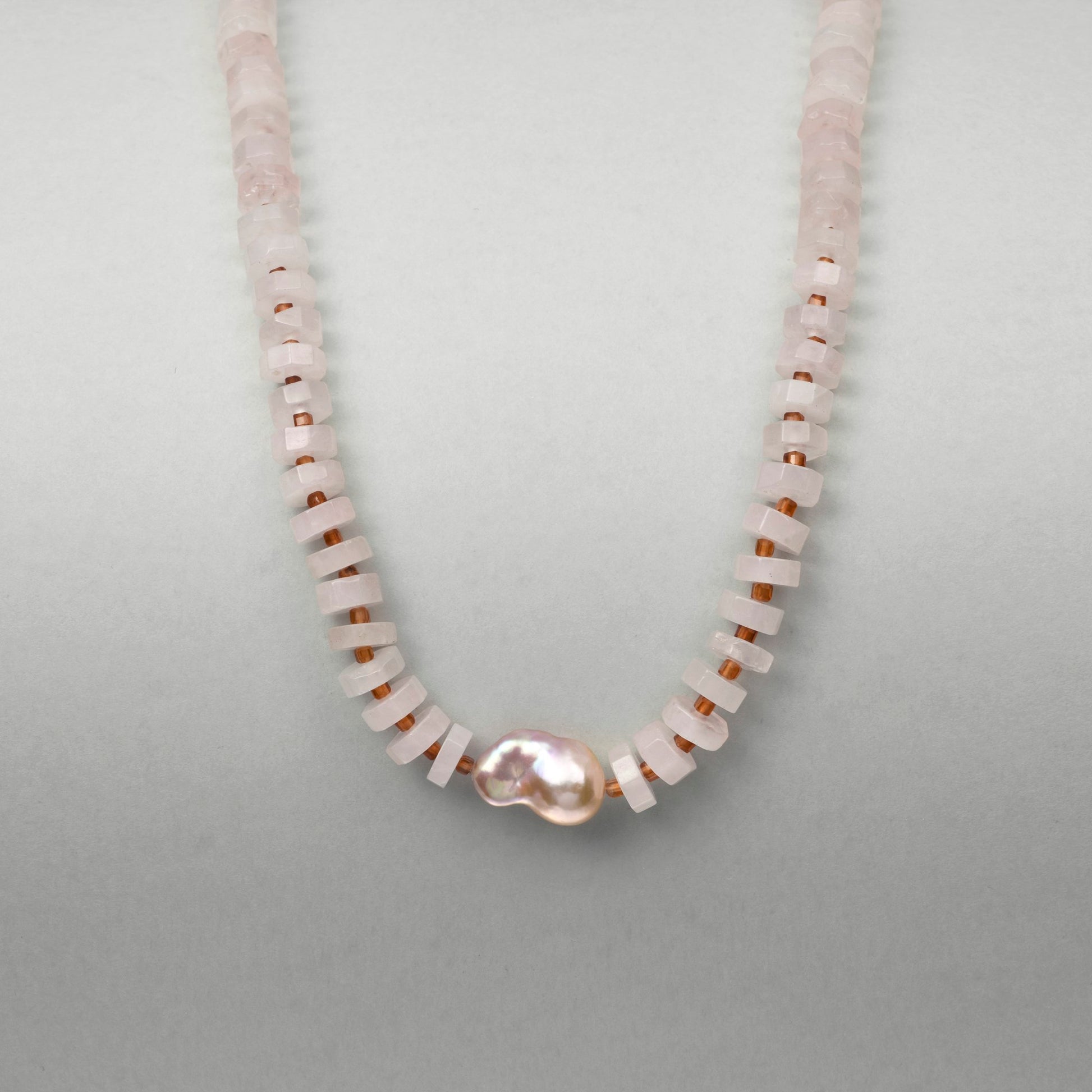 Saku | Pink Baroque Pearl 18k Gold Quartz Necklace