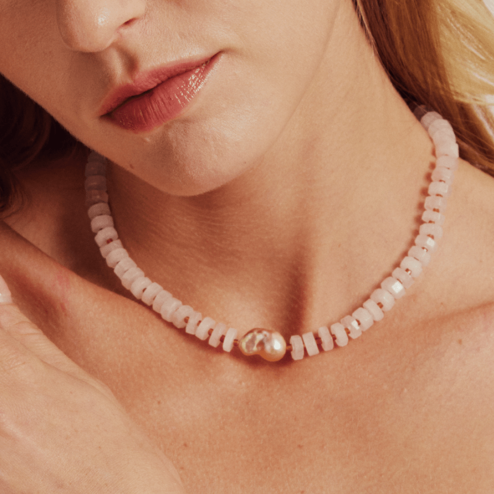 Saku | Pink Baroque Pearl 18k Gold Quartz Necklace