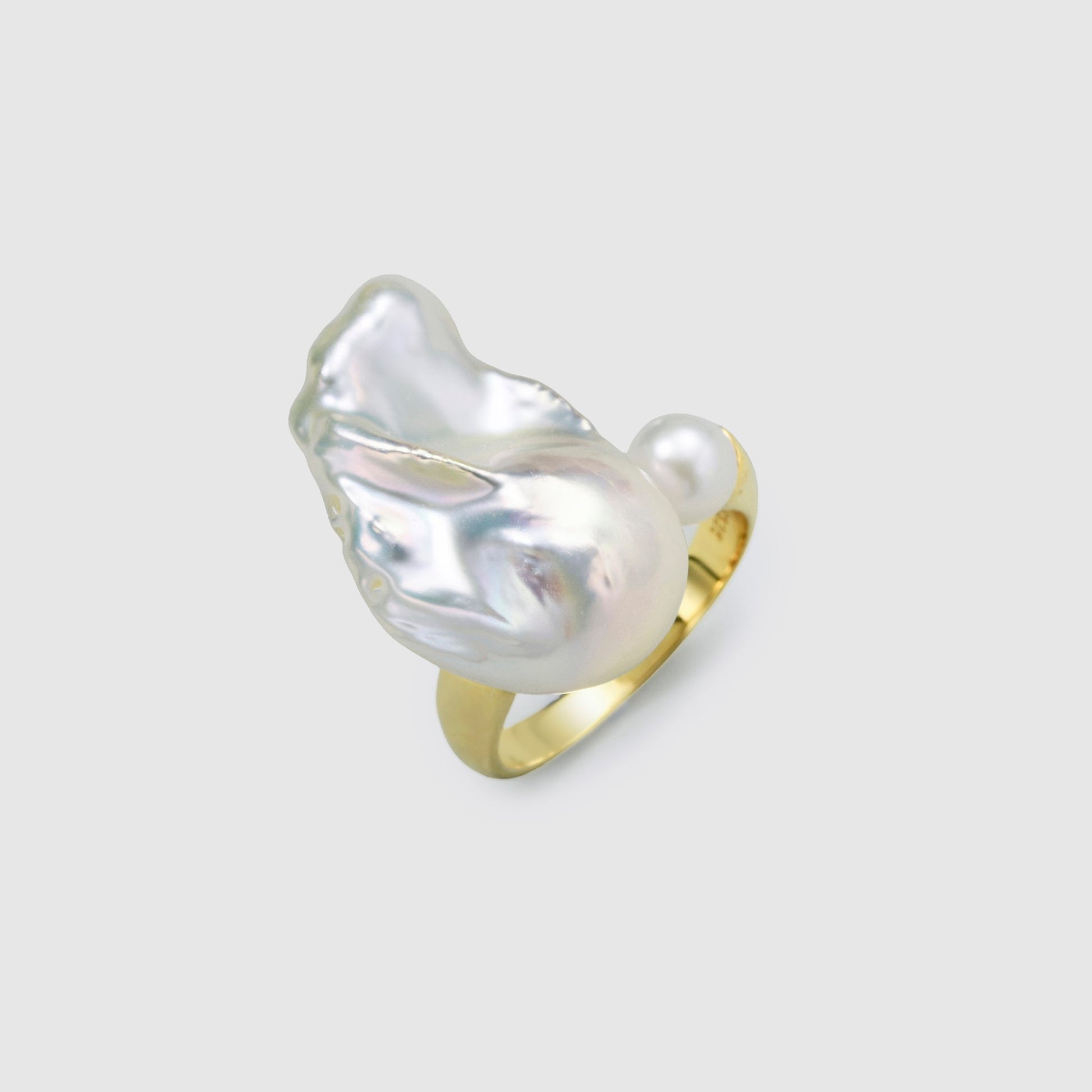 Celes | White Baroque Pearl 18K Gold Open Ring