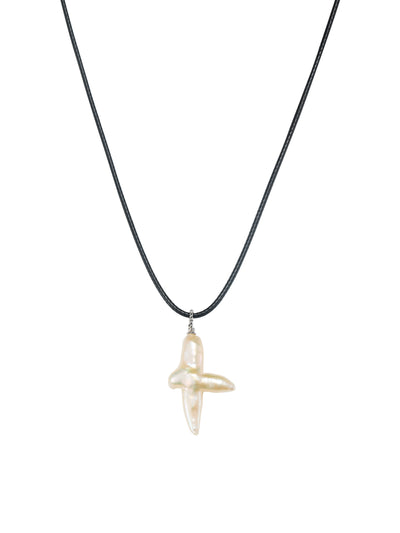 Pendentif baroque en corde de cuir noir croisé