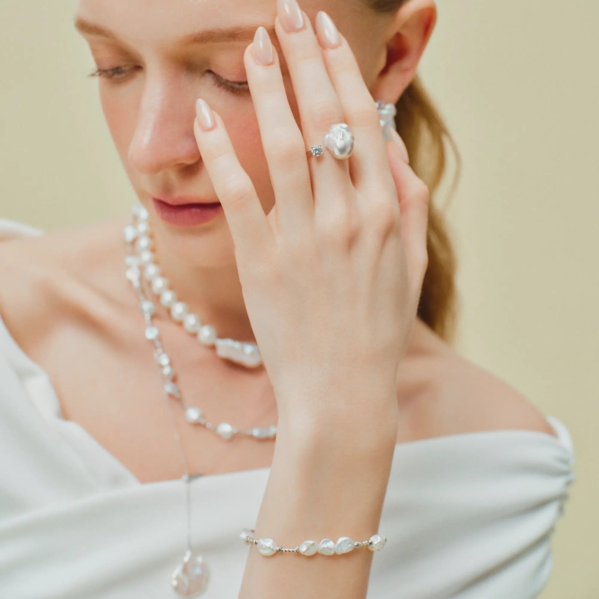 Dainty adjustable keshi freshwater pearl wrist bracelet