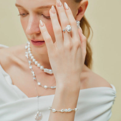Ethereal Drop - Regency Modern Baroque Pearl Silver Bracelet