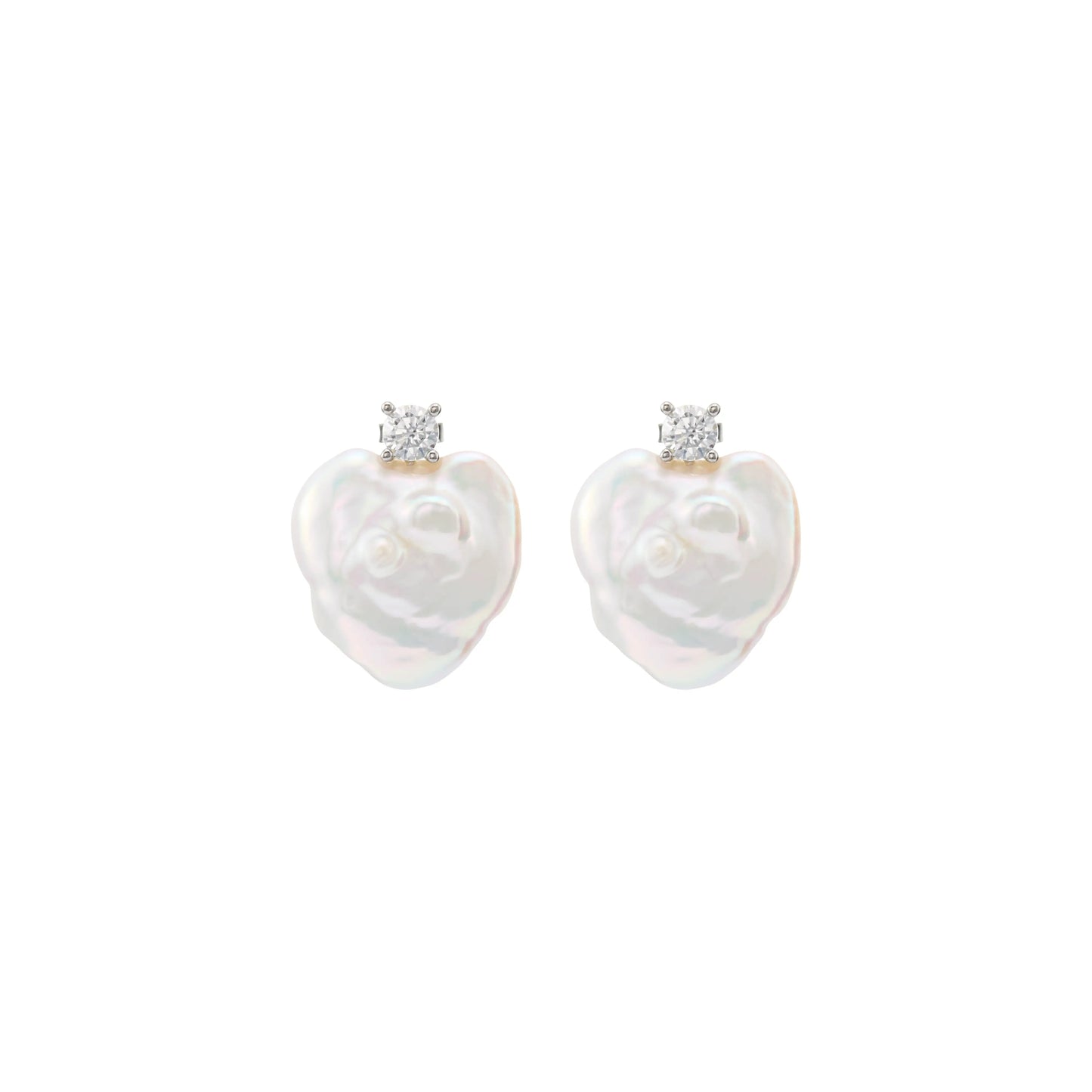 Dainty heart baroque pearl stud earring detail look