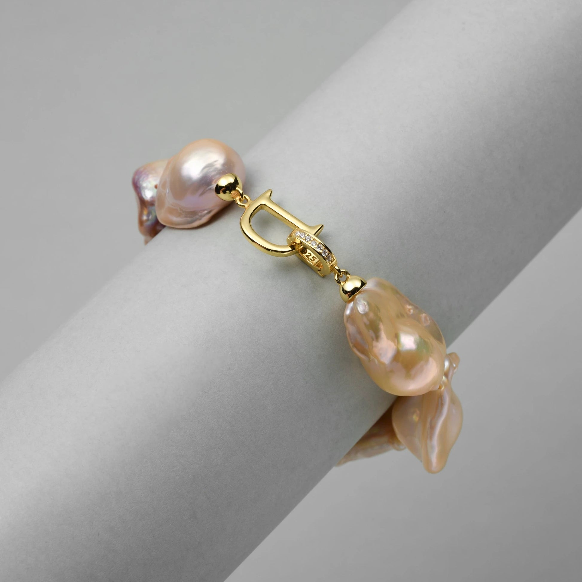 Elys | Golden Baroque Pearl Bracelet