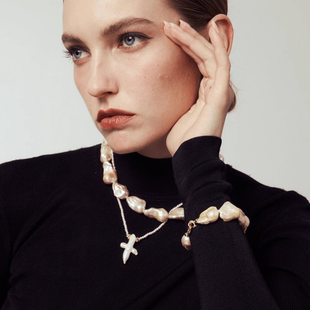 Elys | Golden Baroque Pearl Bracelet