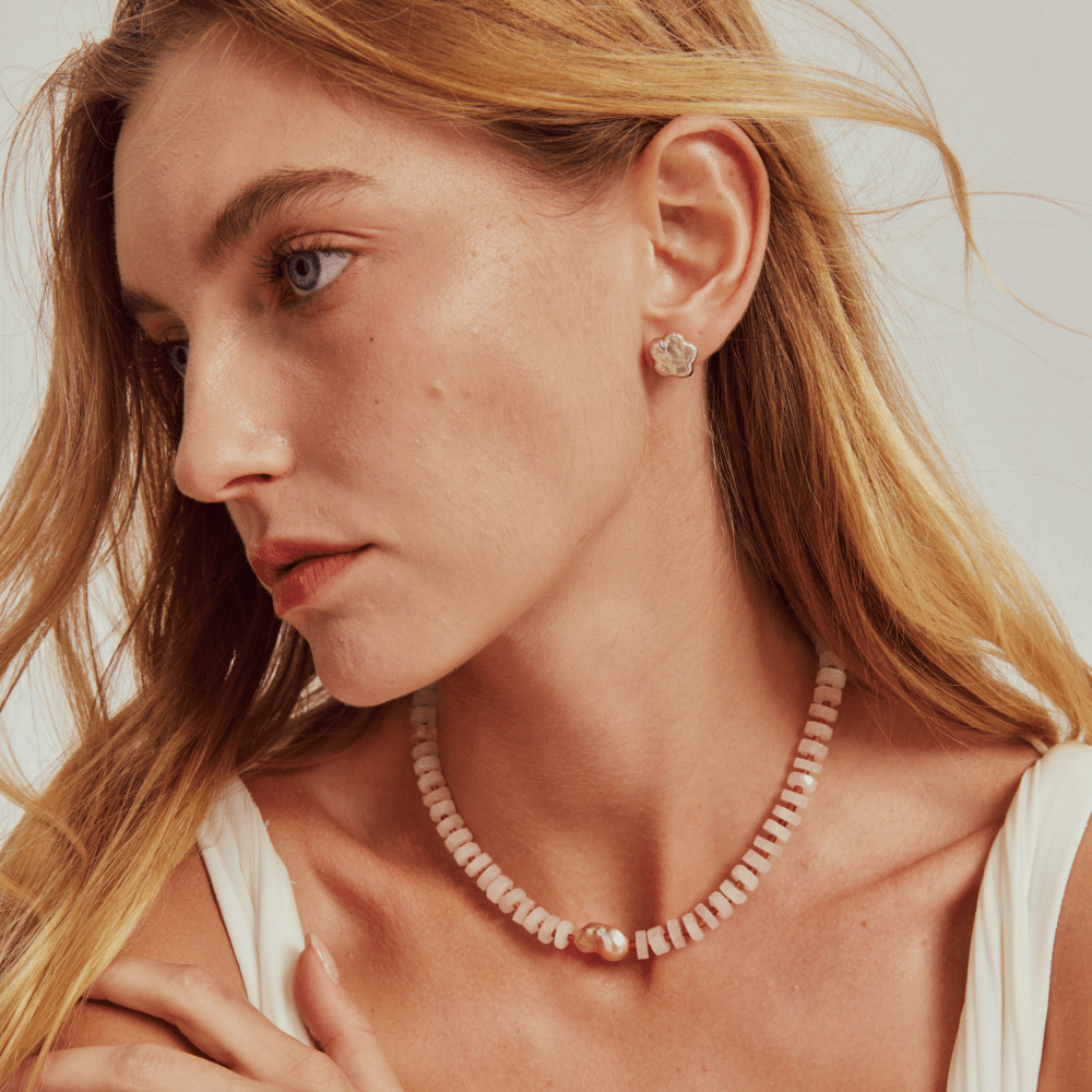 Timeless flower baroque pearl earrings for daily outfit