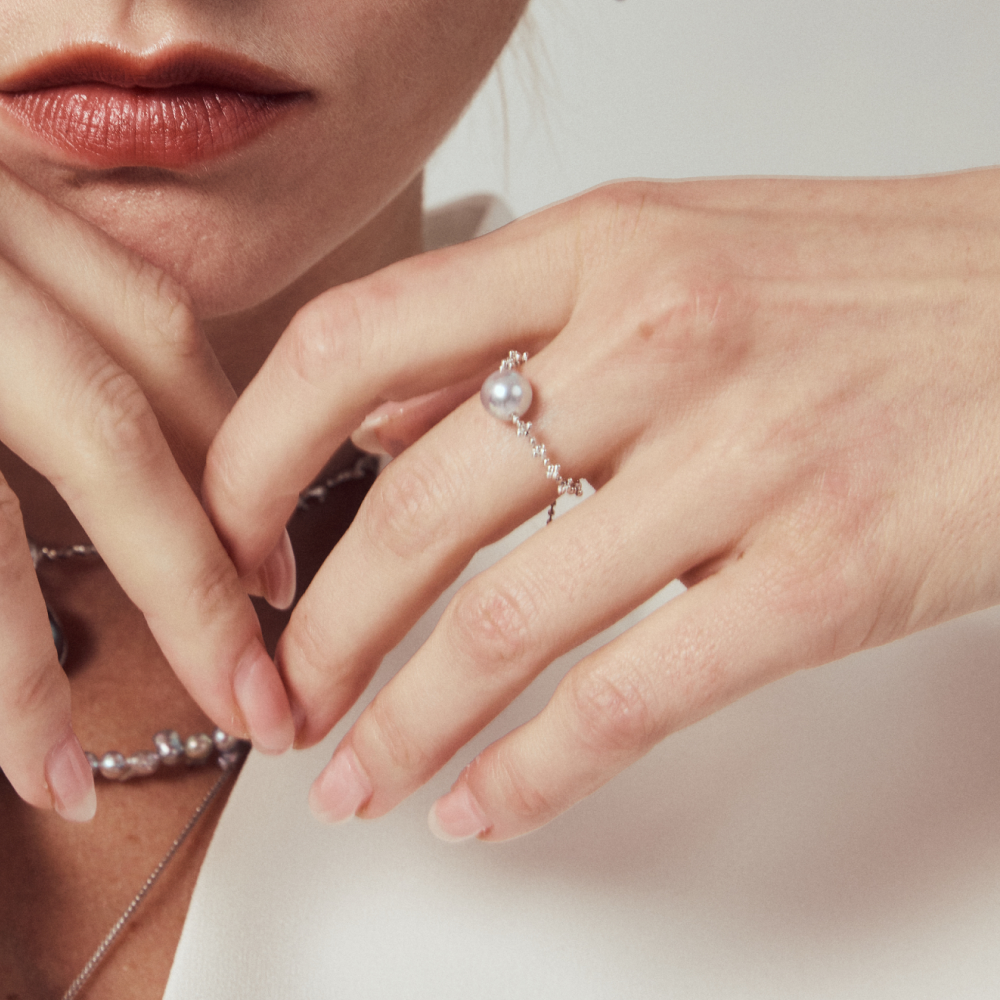 Frost Orb Baroque Ring