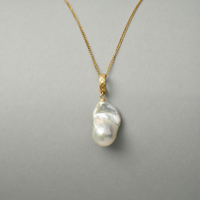 Pendentif baroque doré