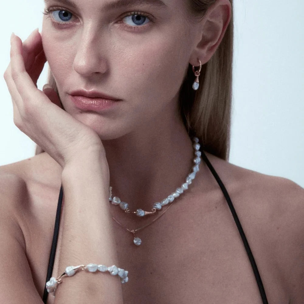 Suno | Gray Keshi Baroque Pearl 18k Gold Necklace model view