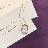 Golden Veil Baroque Pendant thumbnail 2