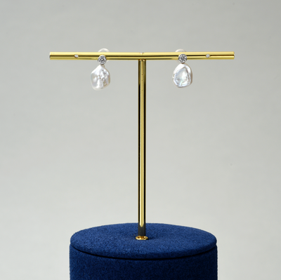 Boucles d'oreilles pendantes en perles baroques Halo