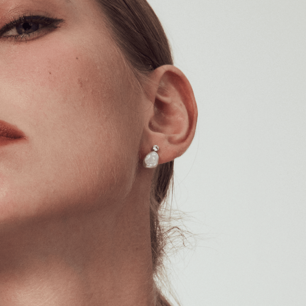 Close-up shot of Keshi pearl luster and zircon sparkle detail