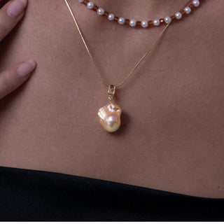 Aurora | Golden Baroque Pearl 18k Gold Pendant