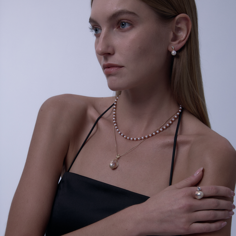 Iridescent Baroque Pearl Pendant image 4