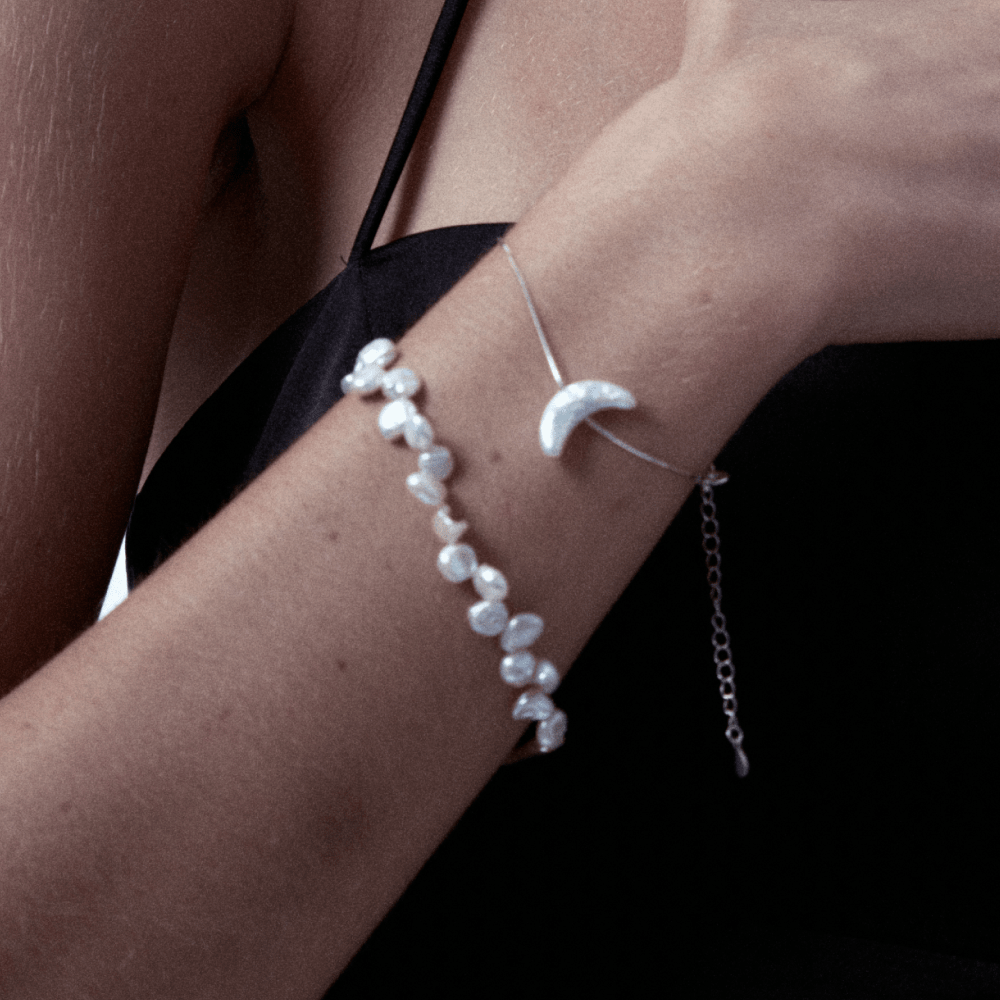 Jen | White Keshi Baroque Pearl Half Silver Chain Bracelet
