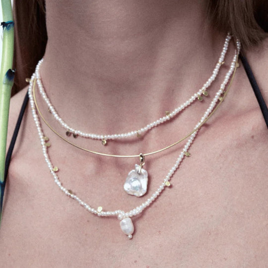 Gillia | White Petal Baroque Pearl 18k Gold Necklace