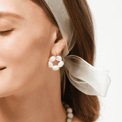 Meadow | White Keshi Baroque Pearl 18k Gold Flower Earring