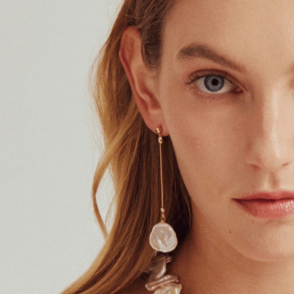 Luna | White Petal Baroque Pearl 18k Golden Chain Earrings
