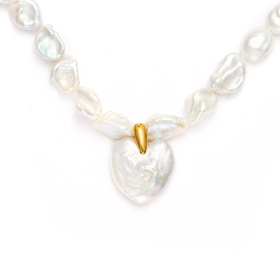 Collier de perles baroques en forme de cœur lunaire