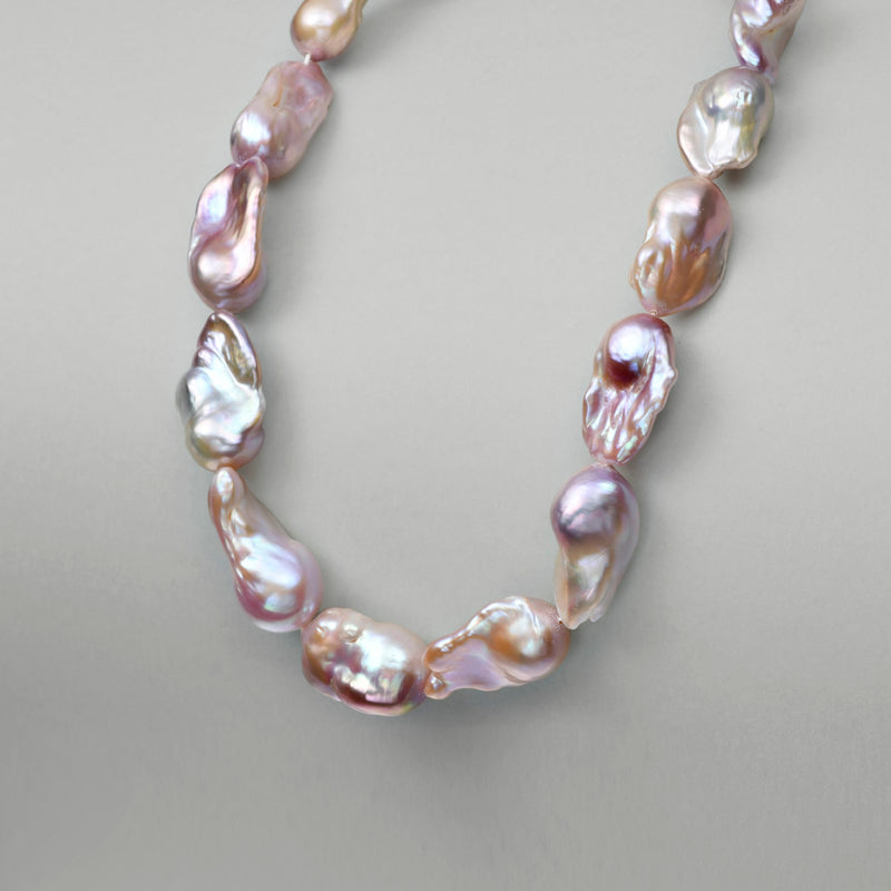 Lunar Tidal Baroque Pearl Necklace image 3
