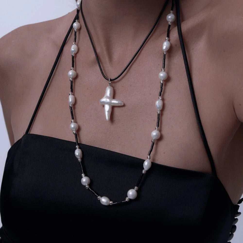 Rox oval pearl necklace model view 1