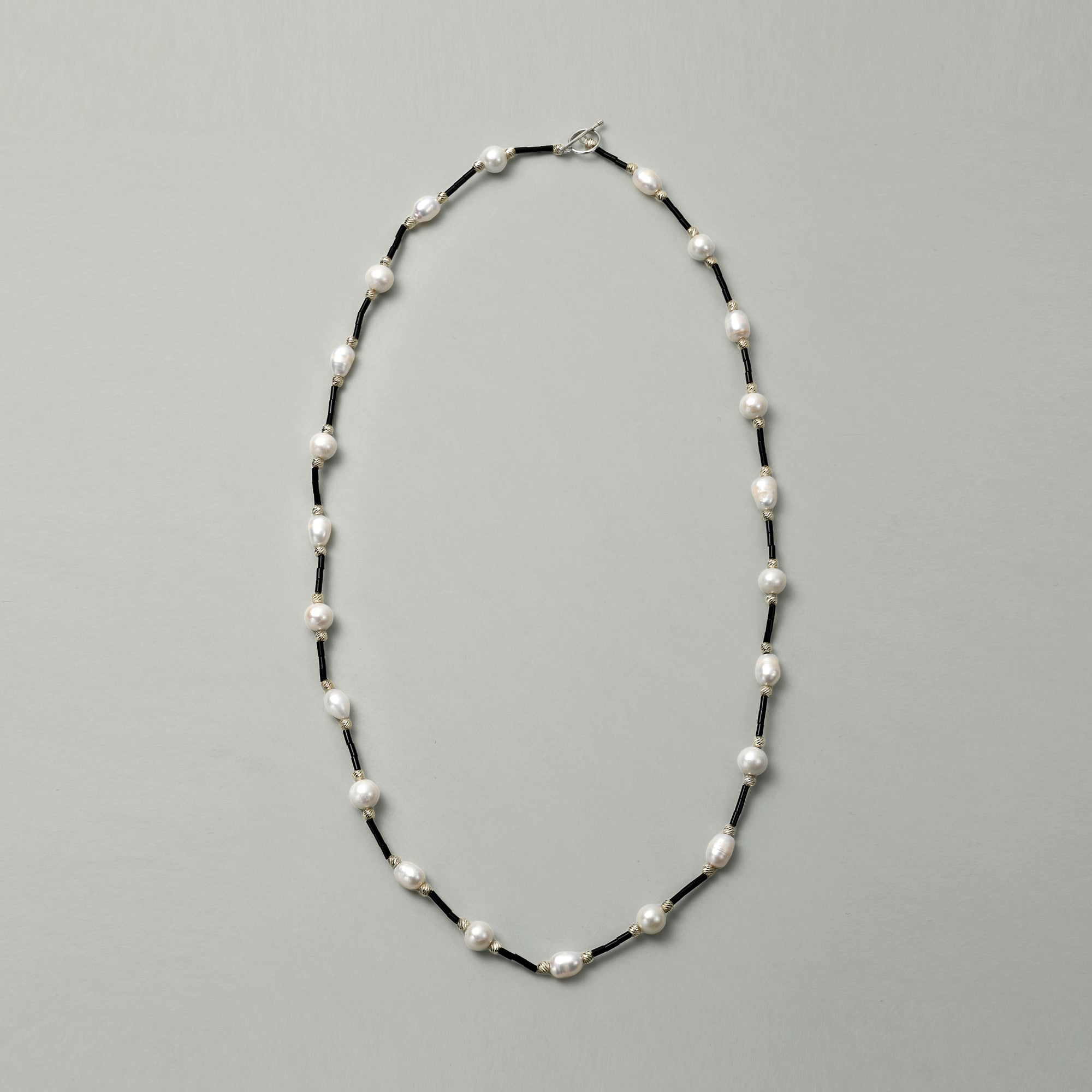 Collier de perles baroques Monolith Line thumbnail 4