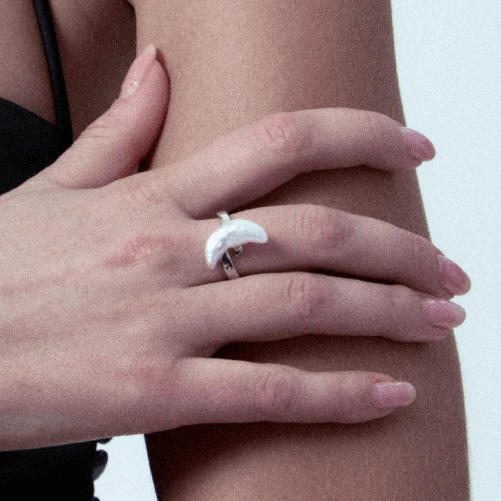 Luna White Moon Baroque Pearl Silver Open Ring model view