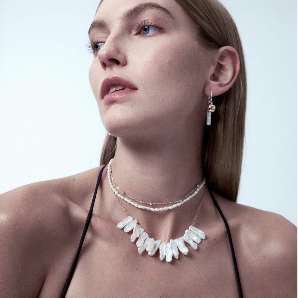 Nowa | White Stick Baroque Pearl 18k Gold Pendant