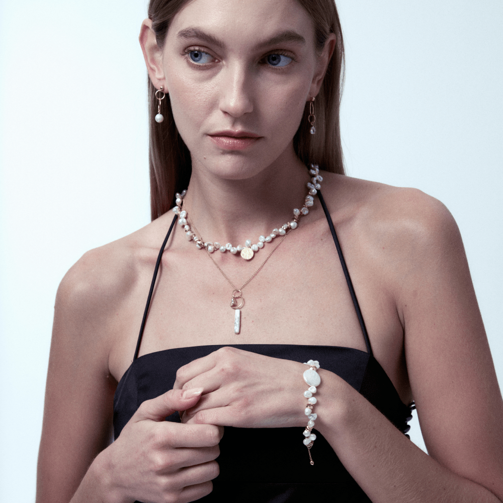 Rome | White Button Baroque Pearl 18k Gold Bracelet