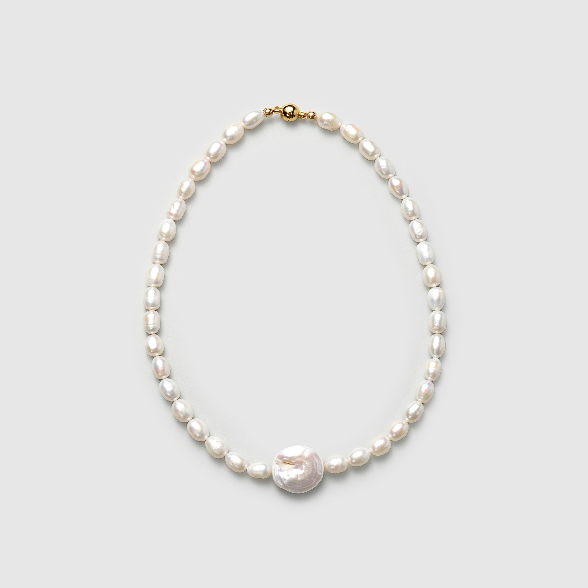 Bouton Vacances romaines, chaîne de perles pour pull main thumbnail