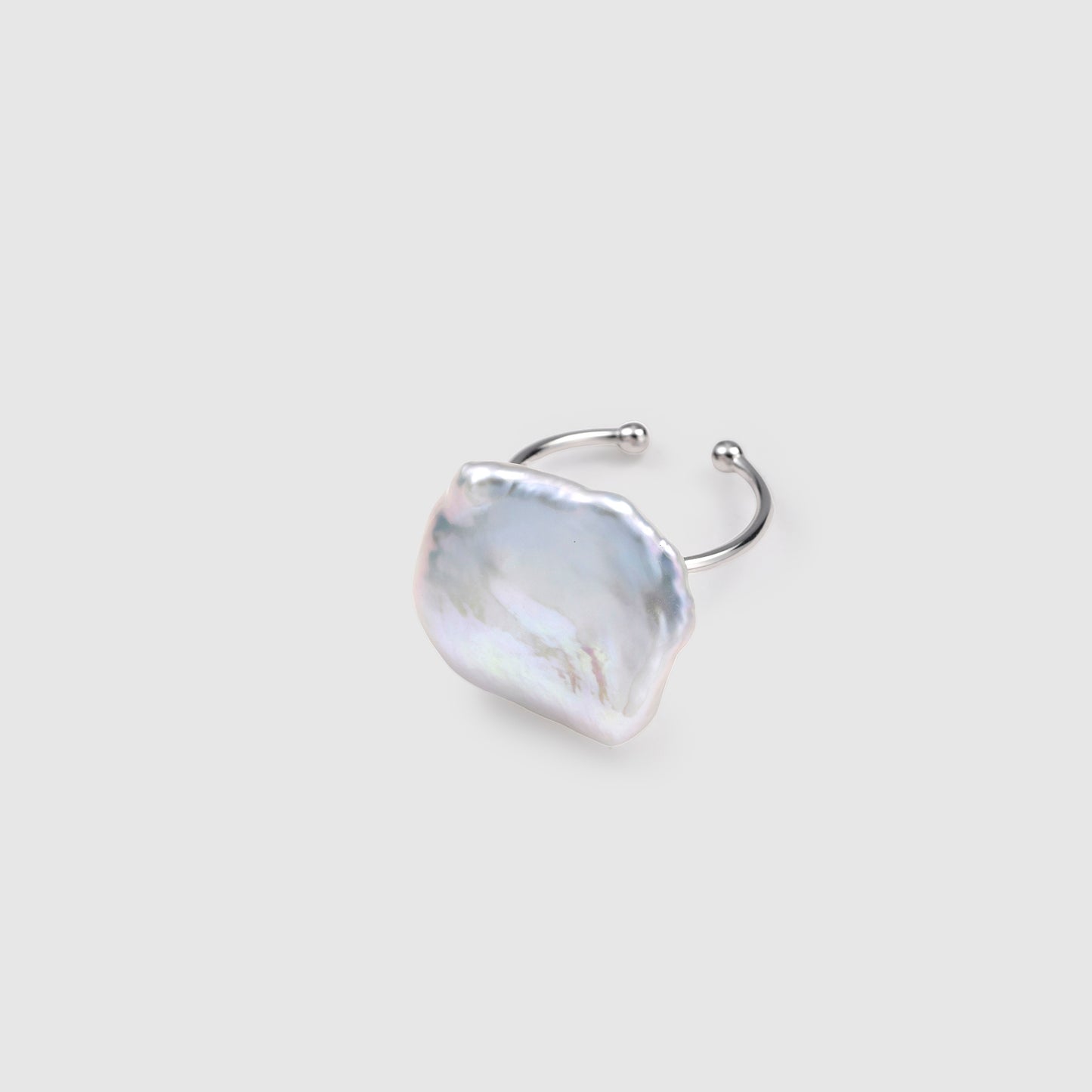 Bold Petal Pearl Open Ring