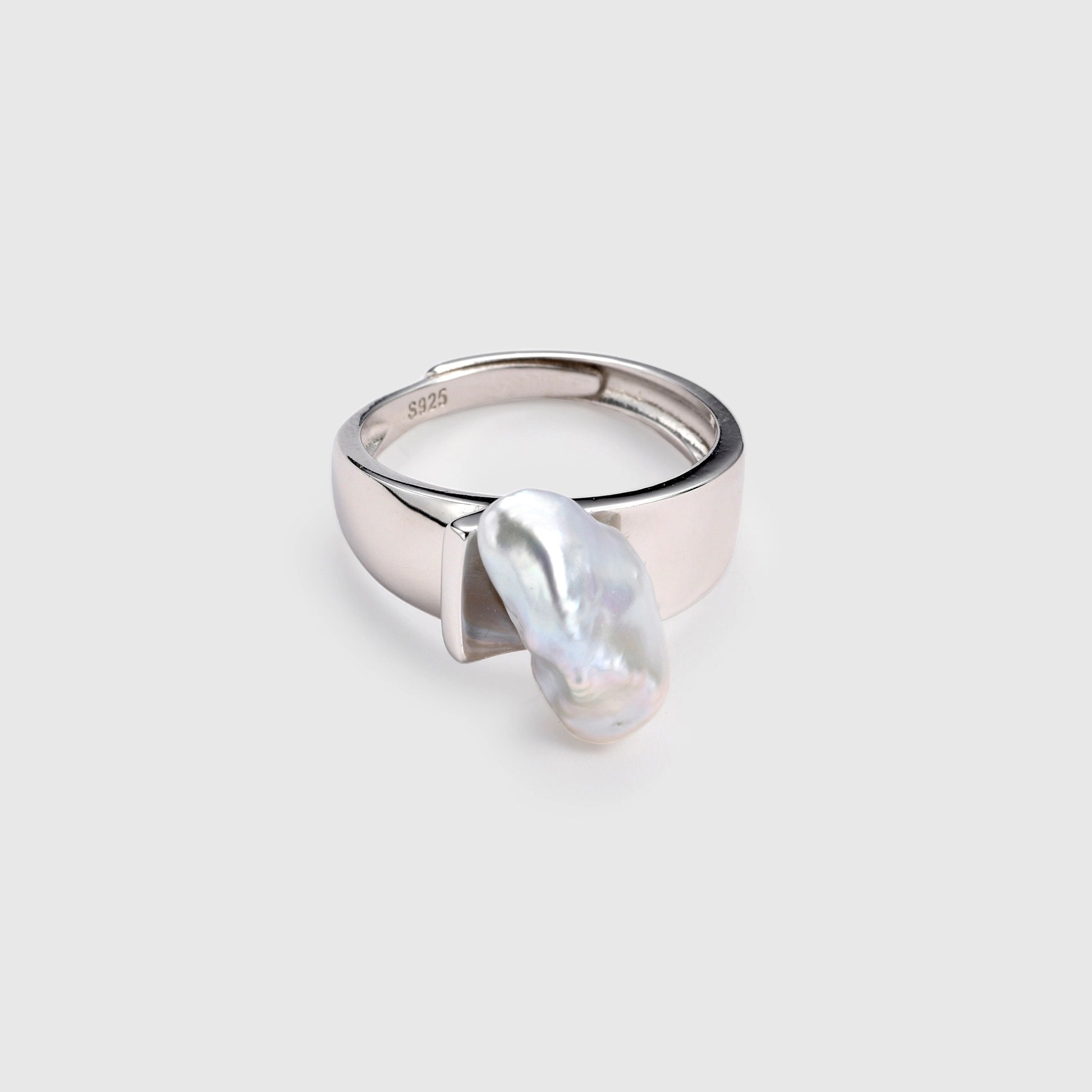 Echo | White Keshi Baroque Pearl Silver Open Ring