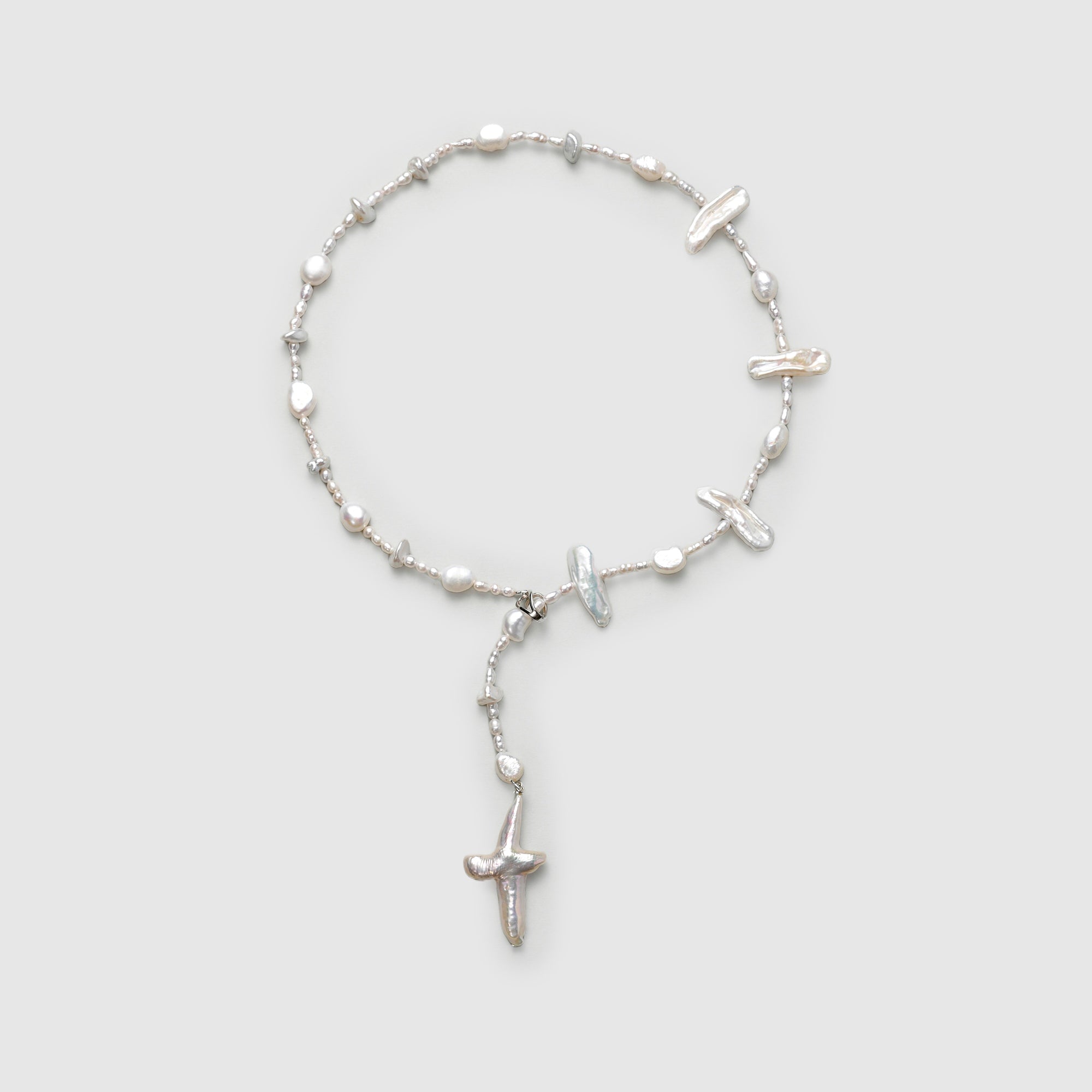 Collier en croix baroque avec perles et collage  main thumbnail