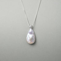 Realm of Tears Drop Pear pendant main thumbnail