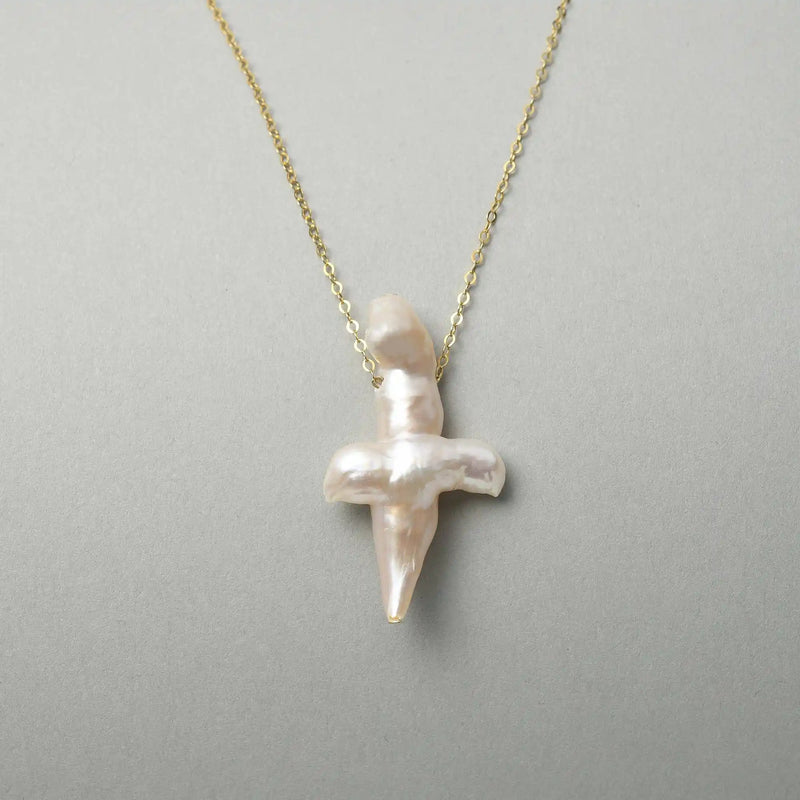 Fay | White Cross Baroque Pearl 18k Gold Pendant image 3