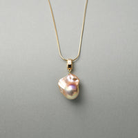 Iridescent Baroque Pearl Pendant thumbnail 2