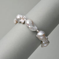 Baroque Grande Pearl Bracelet main thumbnail
