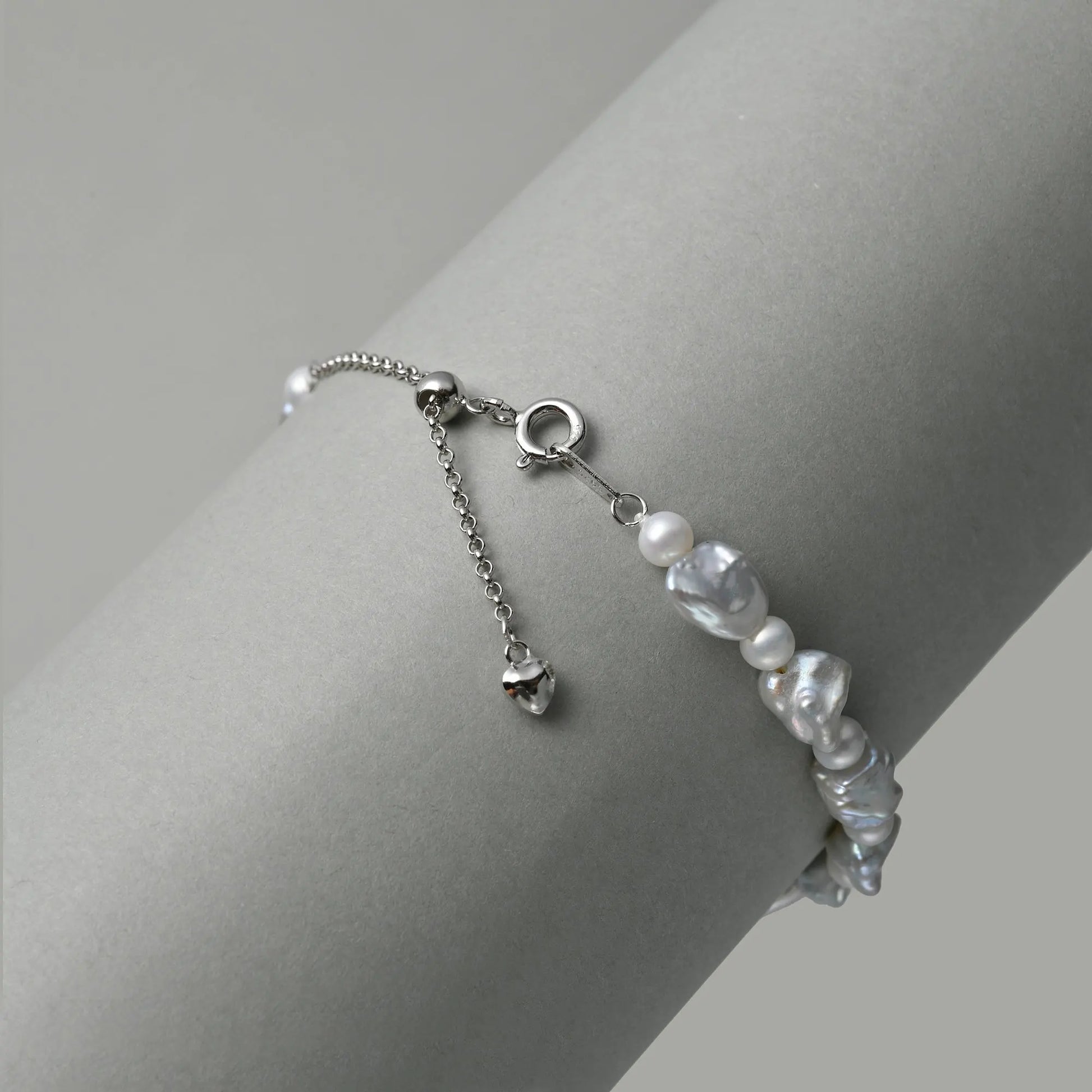 Gloo | White Button Moon Keshi Baroque Pearl Silver Bracelet
